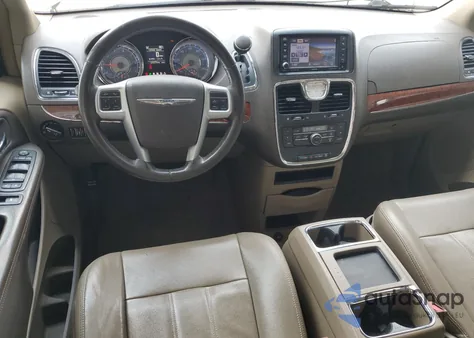 2013 Chrysler Town & Country Touring z USA, uszkodzony, nr VIN 2C4RC1BG5DR518034